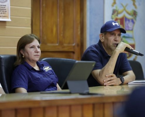 Alcaldes de provincias afectadas por el sismo piden más coordinación y recursos al Gobierno